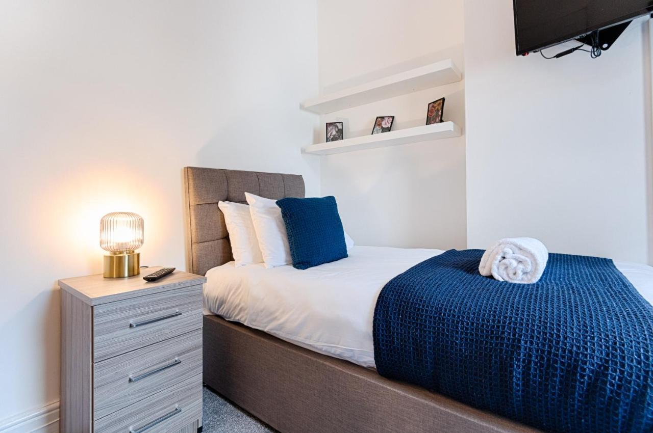 Make This Your Base! Tv In Every Bedroom! Merthyr Tydfil Bagian luar foto